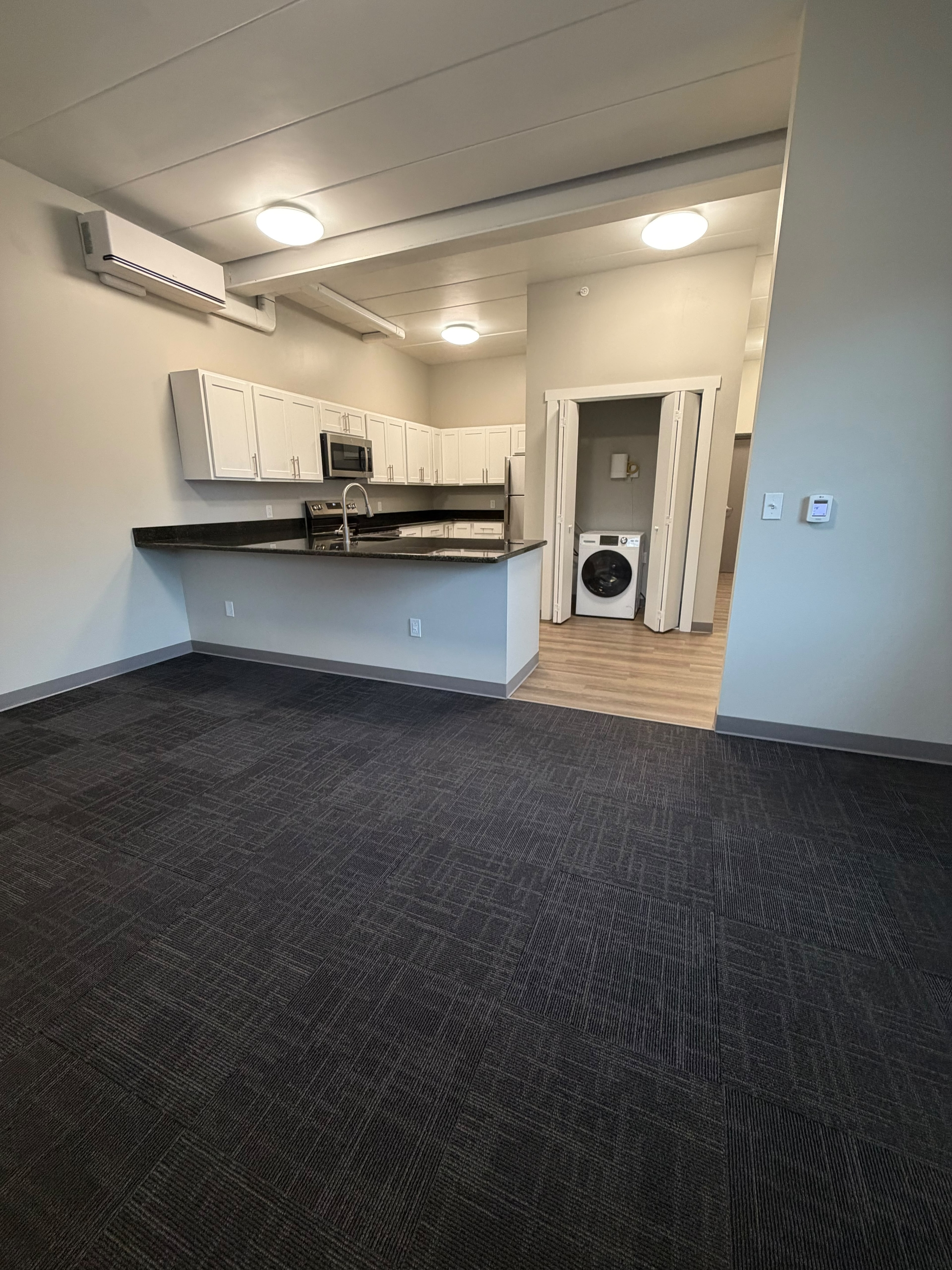 400 Riverside Dr - Chatlos
